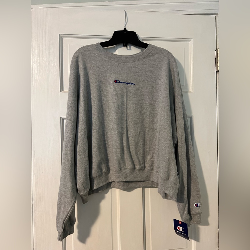 Grey champion pullover